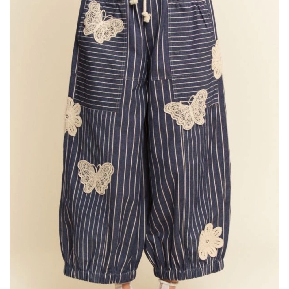 DAVI & DANI Blue Striped Pants with Cream Accents - Picture 4 of 6
